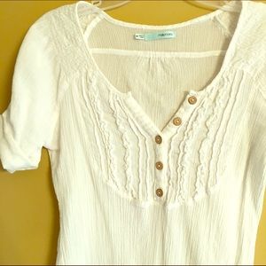Maurices white gauze/linen ruffled henley. Medium