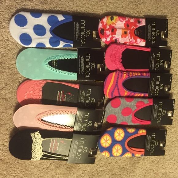 Brand new assorted no show socks..
