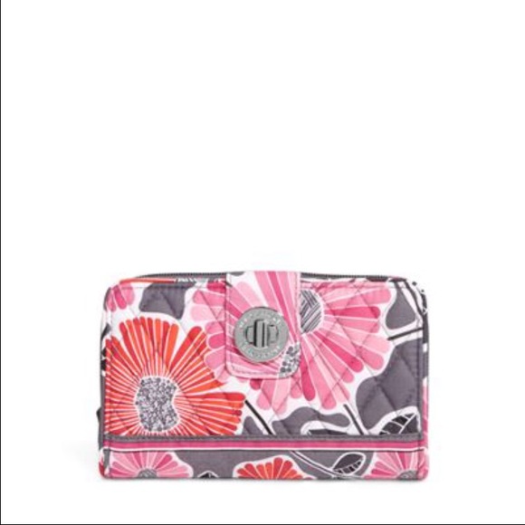 Turn Lock wallet in Cherry Blossom