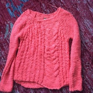 FREE PEOPLE NWOT SWEATER !!