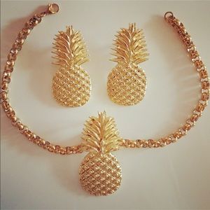 Pineapple pendant/necklace