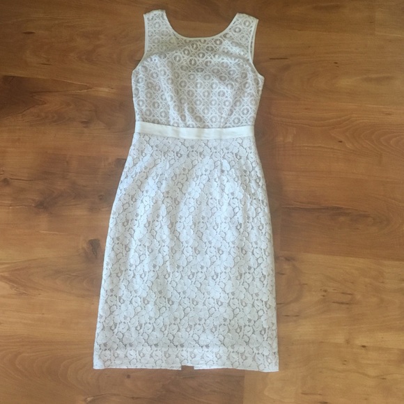 BCBGMaxAzria Dresses & Skirts - Fancy cream color dress