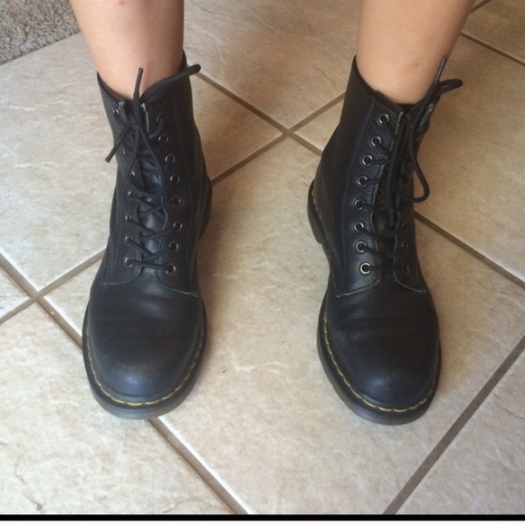 Dr Marten's 1461 leather boots matte