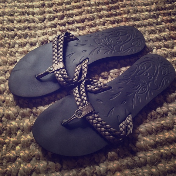 Brown sandals (flip flop)