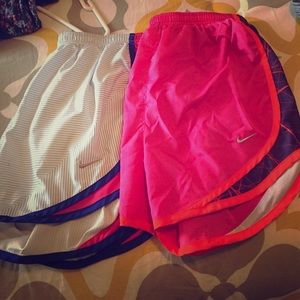 Nike shorts (2)