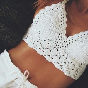 Crochet halter crop top!
