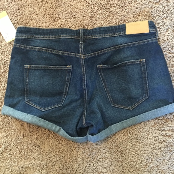 Shorts - Picture 2 of 2