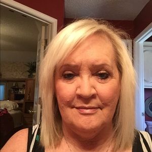 Meet your Posher, Suzanne