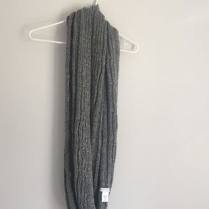 Infinity scarf