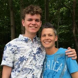 Meet your Posher, Lori