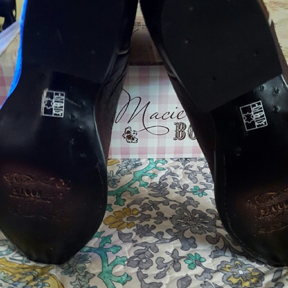 Cowgirl boots - Picture 4 of 4