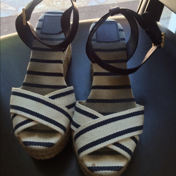 Tory Burch Espadrille, leather Strap in Size 9B