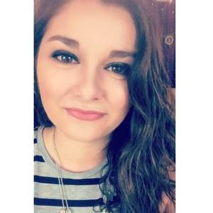 Meet your Posher, Cassandra