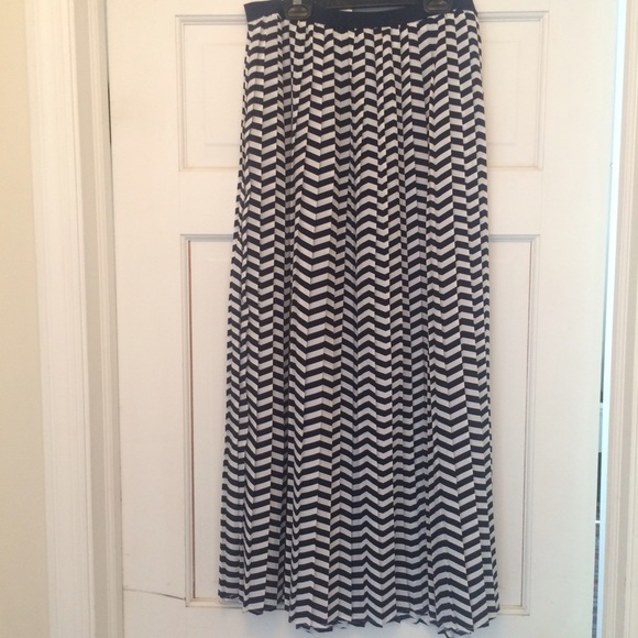 Chevron Maxi Skirt