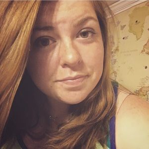 Meet your Posher, Debbie