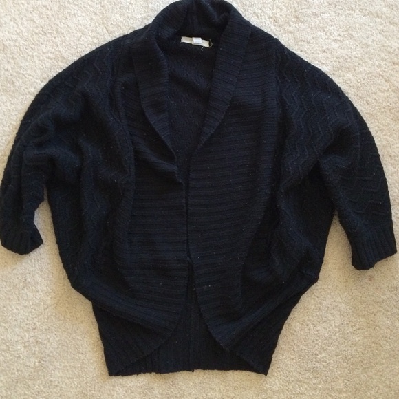Black short sleeve cardigan