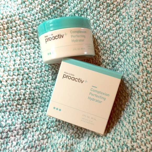 Complexion Perfecting Hydrator