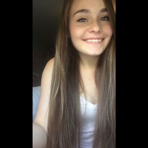 Meet your Posher, Briana