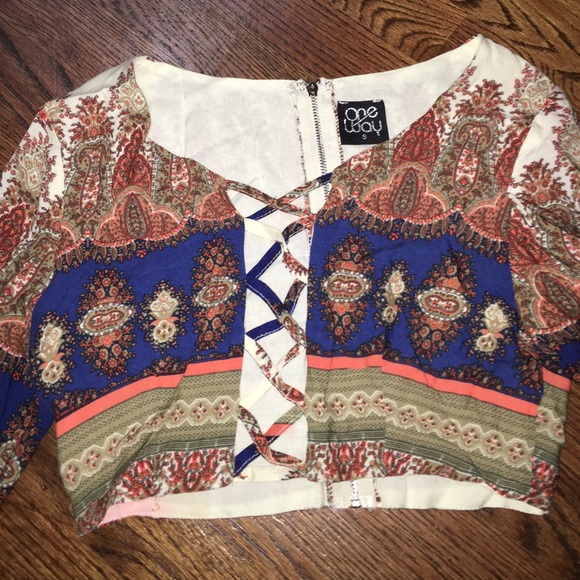 LF crop top - Picture 1 of 3