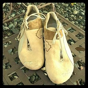 Puma Leather Shoes!