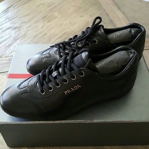 Prada saffiano leather sneakers size 7.5