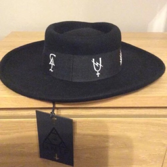 UNIF Relics hat
