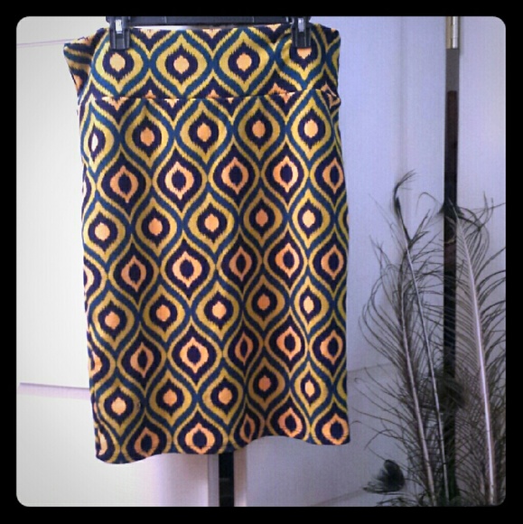LuLaRoe Cassie Skirt