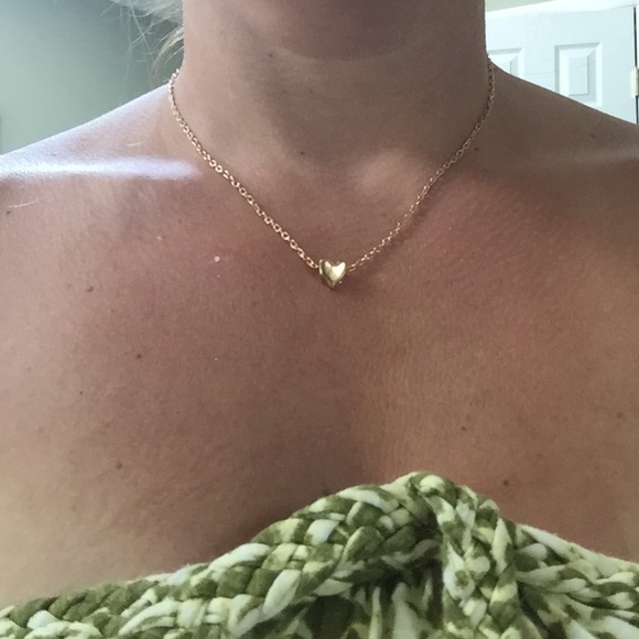 Tiny heart necklace