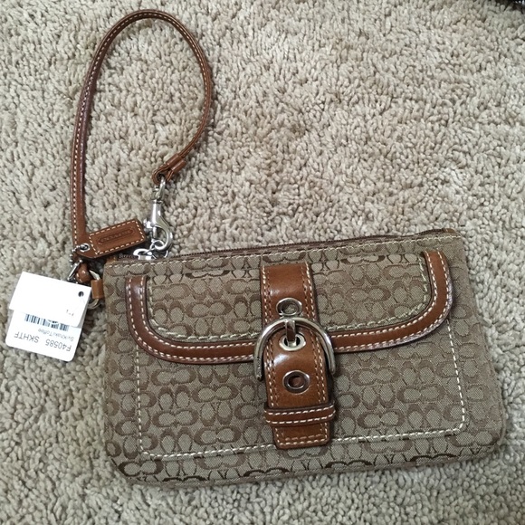 NWT Coach Wristlet