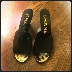 Authentic CHANEL Black Wood Wedges Sz 40 (US 9)