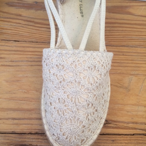 Summer Wedges - Picture 2 of 3