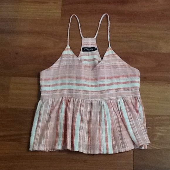 This shirt does not fit me correctly