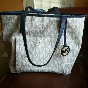 Michale Kors tote bag