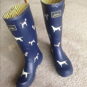 Rain boots