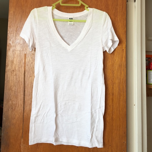 White tee