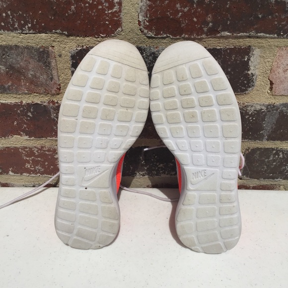 •CUSTOM Nike Roshe• buy on ♏️ for 115 - Picture 4 of 4