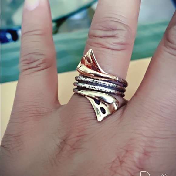 Ring - Picture 3 of 3