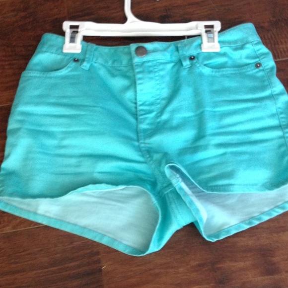 Shorts (high waisted)