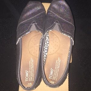 Dark Sparkle TOMS size 9