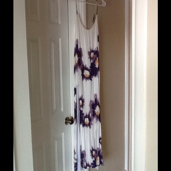 Cute floral maxi dress