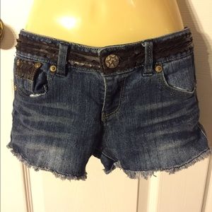 Shorts with decorative trim