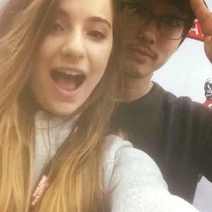 Meet your Posher, Elaina