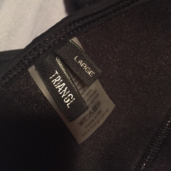 authentic new triangl swimsuit with bag - Picture 3 of 4