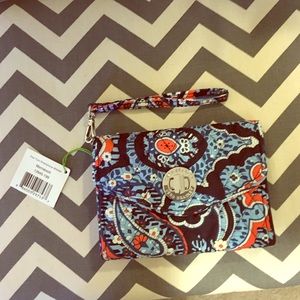 ✨SALE‼️Vera Bradley Wallet wristlet