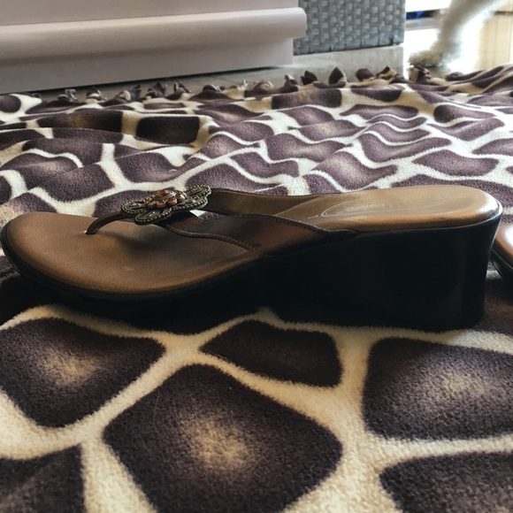 Copper Callisto flower heels :) - Picture 2 of 4