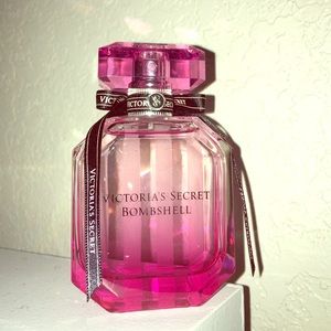 Victoria's Secret Bombshell Perfume!