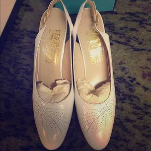 Salvatore Ferragamo Heels Size 7AA