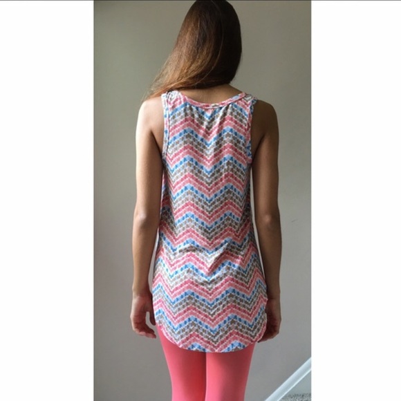 🆕 Striped Coral Tank Top - Picture 2 of 3