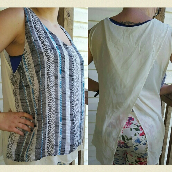 Chevron pattern tank. Blue, white and black.