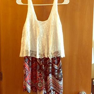 EUC Adorable lace/Aztec romper!